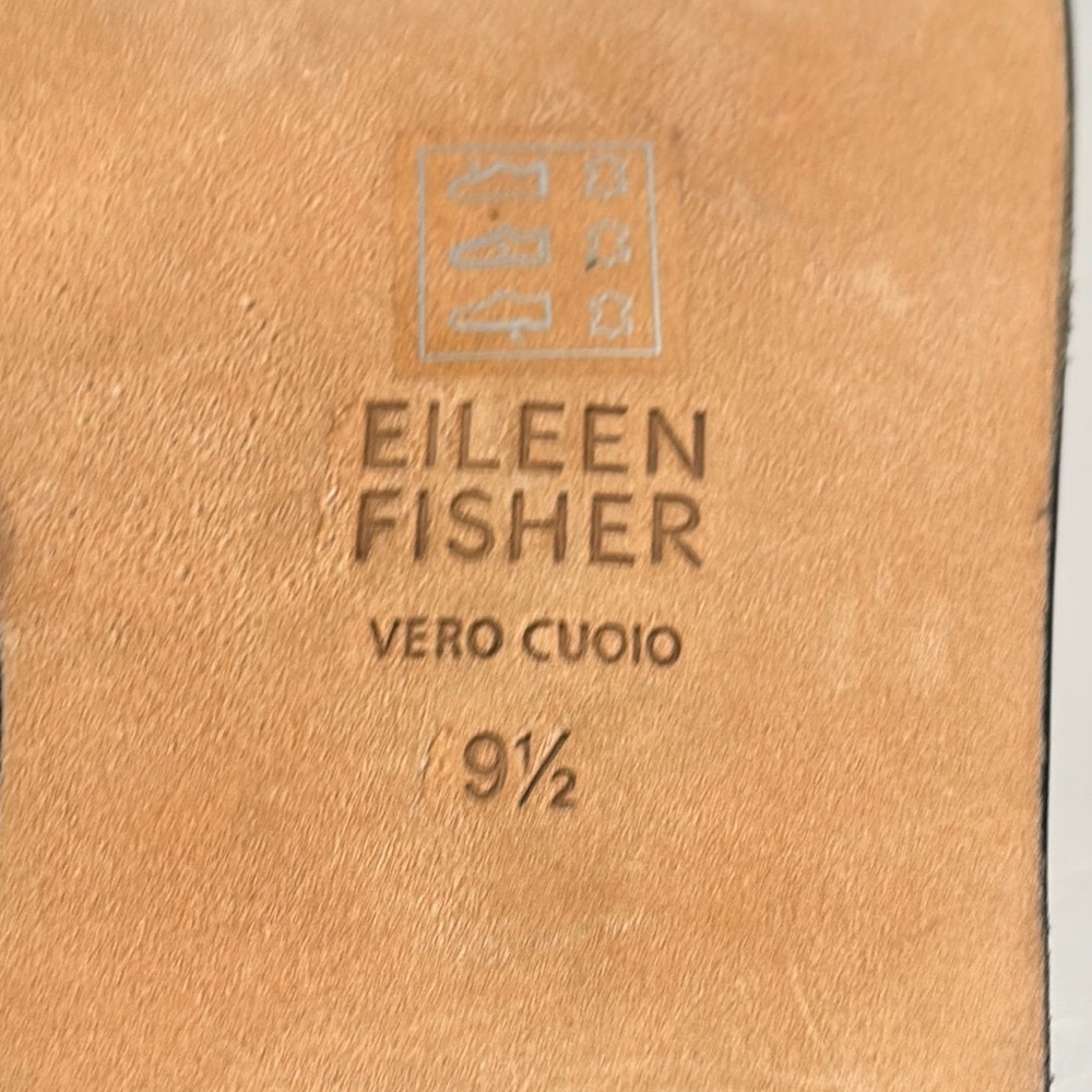 EILEEN FISHER Black Leather Kira Flat Sandals - Picture 8 of 8